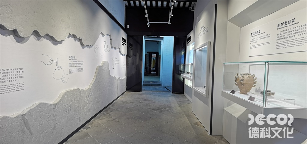 商業(yè)展館裝修中，如何合理規(guī)劃展示設(shè)備和展示區(qū)域？