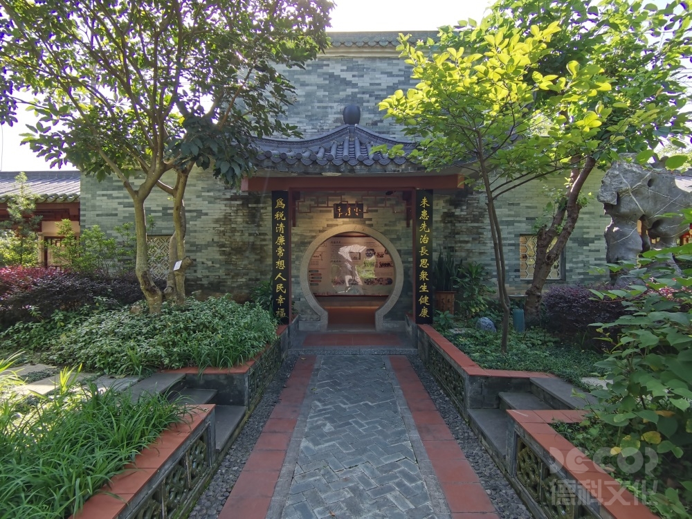 如何在紀念性博物館設計中使用互動裝置？